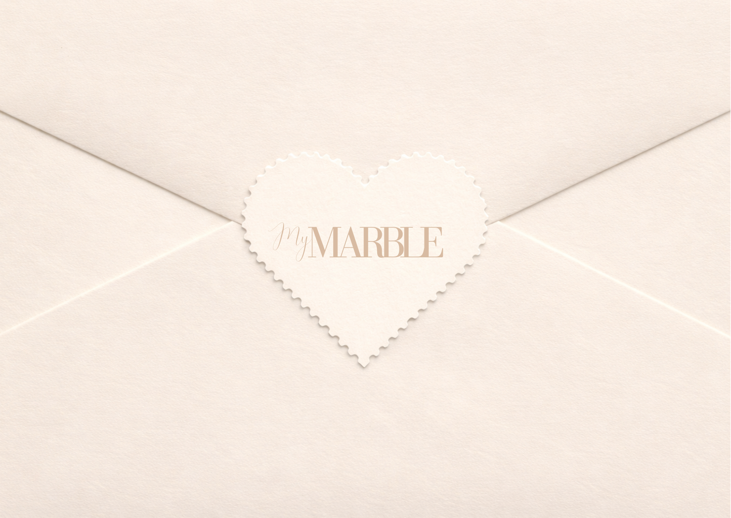 Luxe envelop van My Marble cadeaubon met hartvormige sluiting