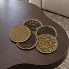 scale onderzetter my marble set op walnotenhout tafel